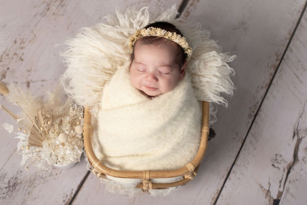 Melbourne Maternity, Newborn, Baby, Cake smash and family photographer located in South Morang Melbourne.
Baby Snapz is run by Melina Barlow
