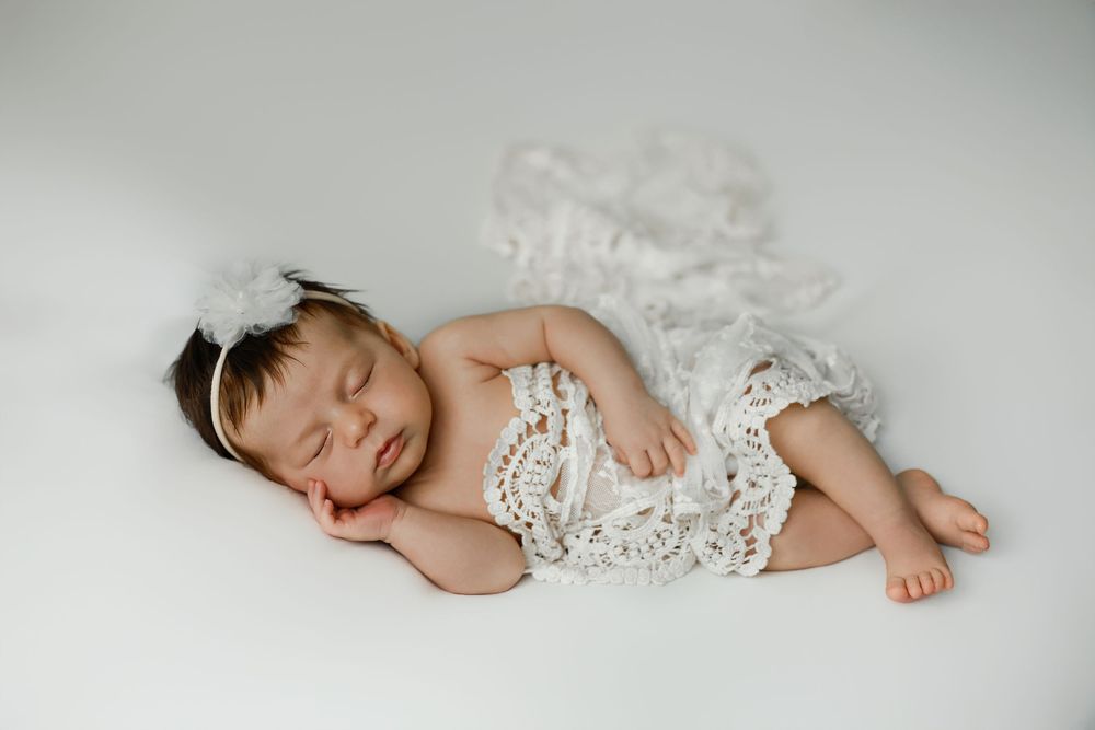 newborn baby photographer children portraits photography williamsburg richmond virginia beach yorktown family portraits maternity