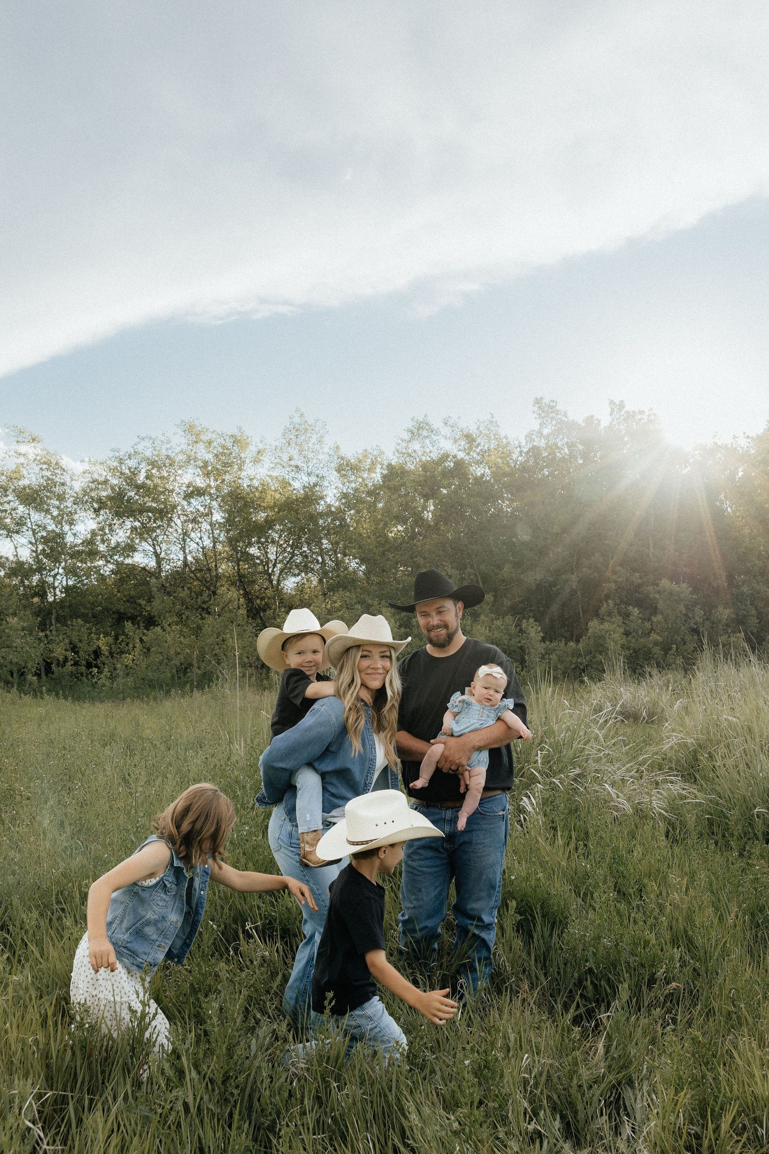 Bozeman Montana Family photographer, cherry creek fishing access, Fall minis