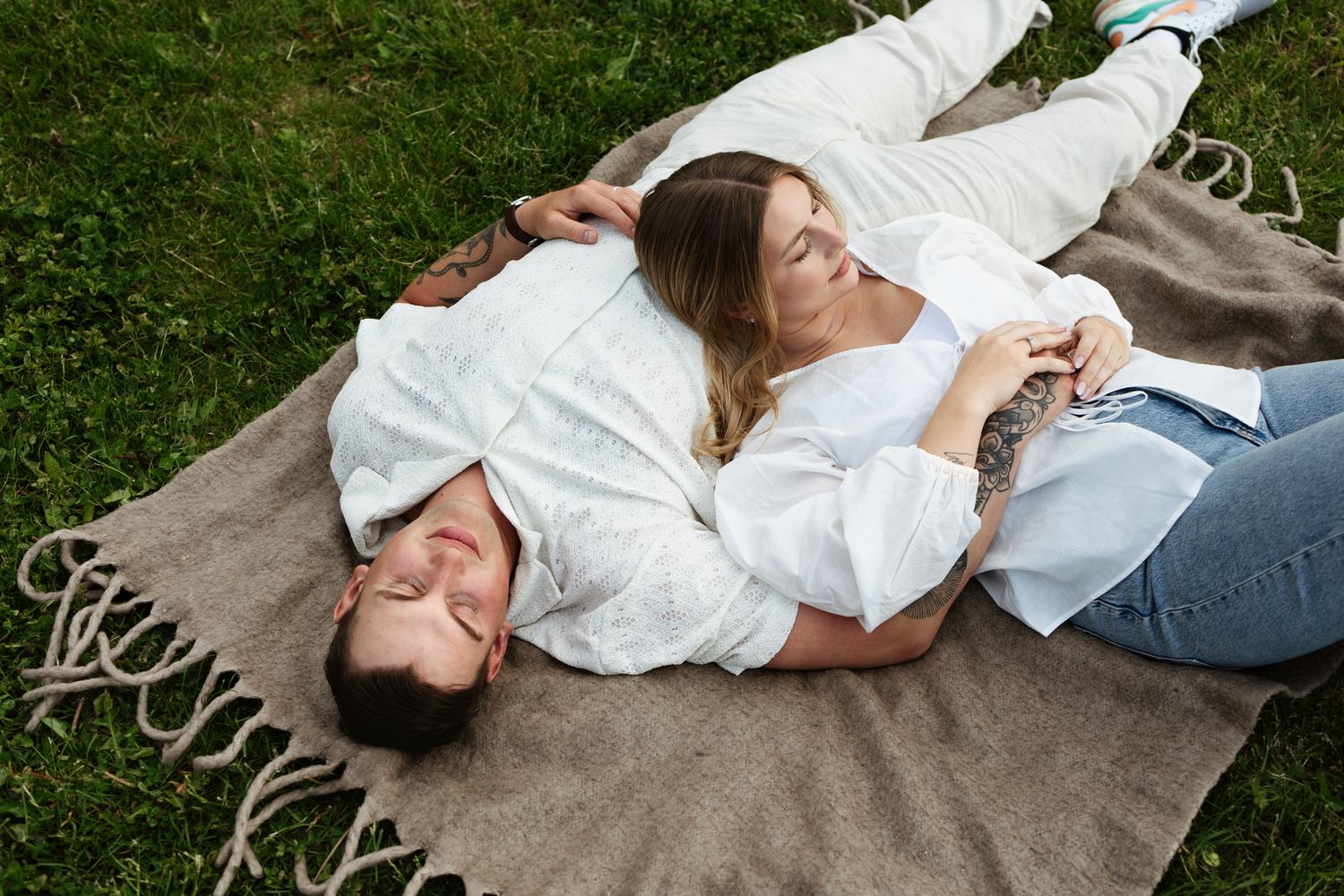 bryllupsfotograf, bryllupsportretter, portrett, Trondheim, Ila, kjærester, kjærestefotografering, forlovelsesfotografering, solnedgang