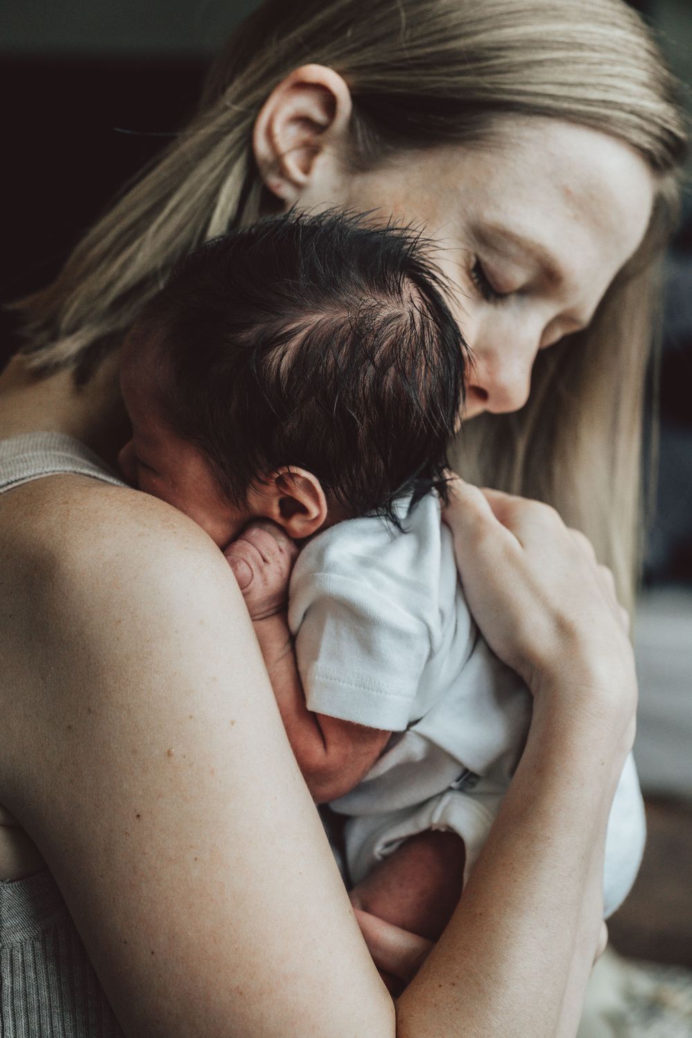 birth photographer Milwaukee Chicago