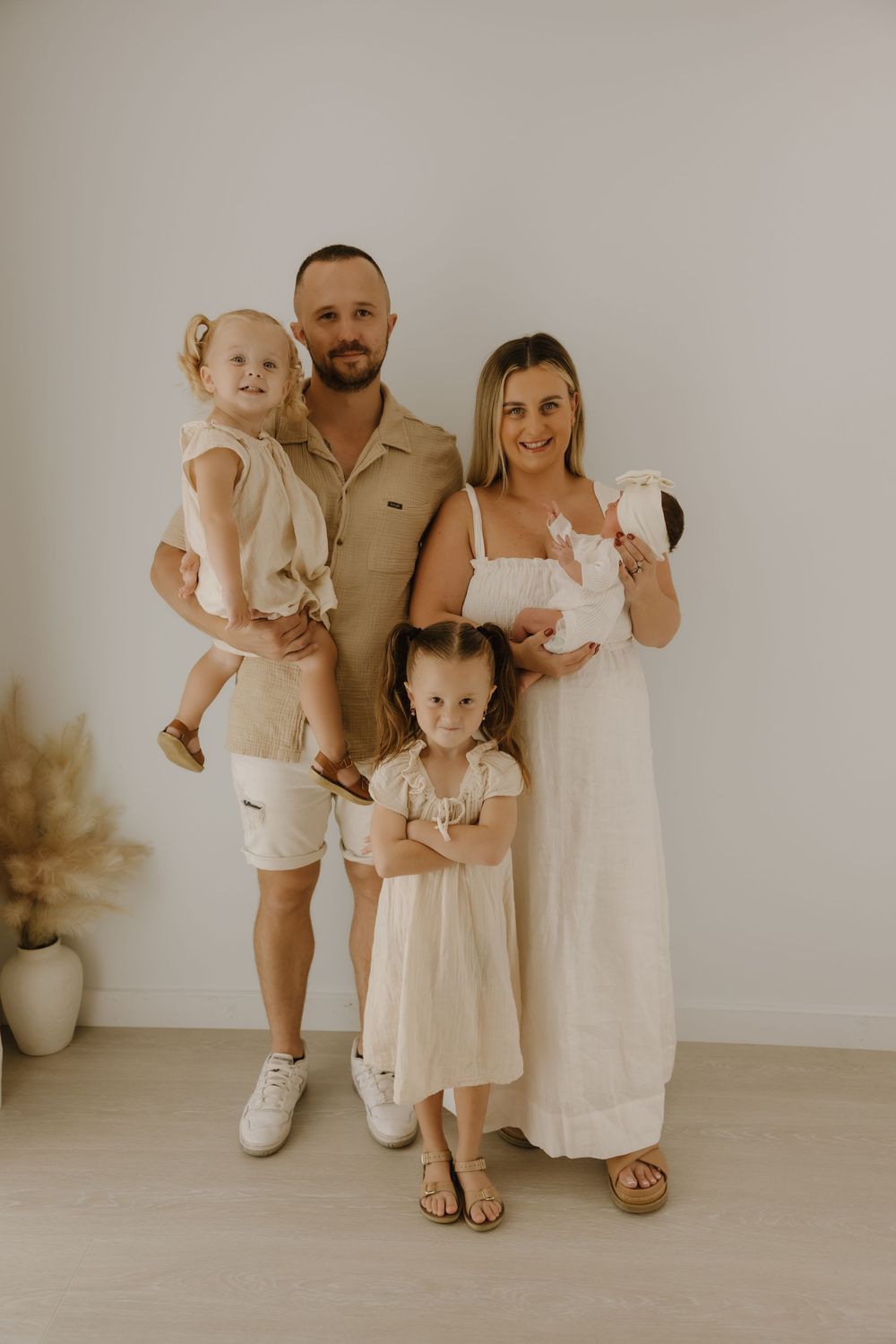 central coast maternity photographer capturing pregnancy