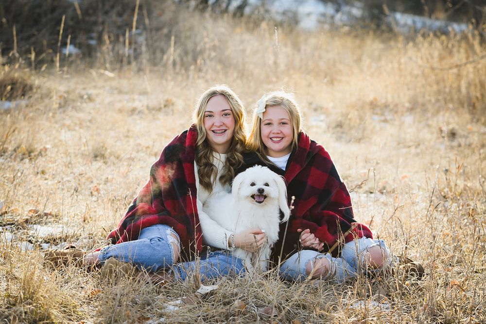 Photography Medicine Hat, Grad Photography Medicine Hat, Family Photos, Wedding Photos, Elkwater Family photos, Medicine Hat Photography,