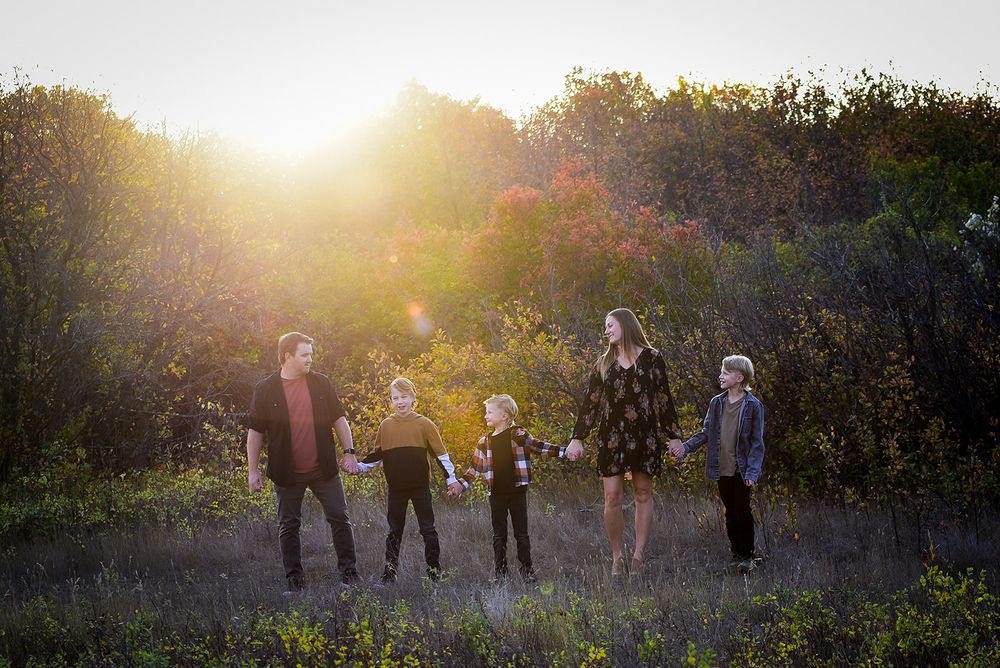 Photography Medicine Hat, Grad Photography Medicine Hat, Family Photos, Wedding Photos, Elkwater Family photos, Medicine Hat Photography,