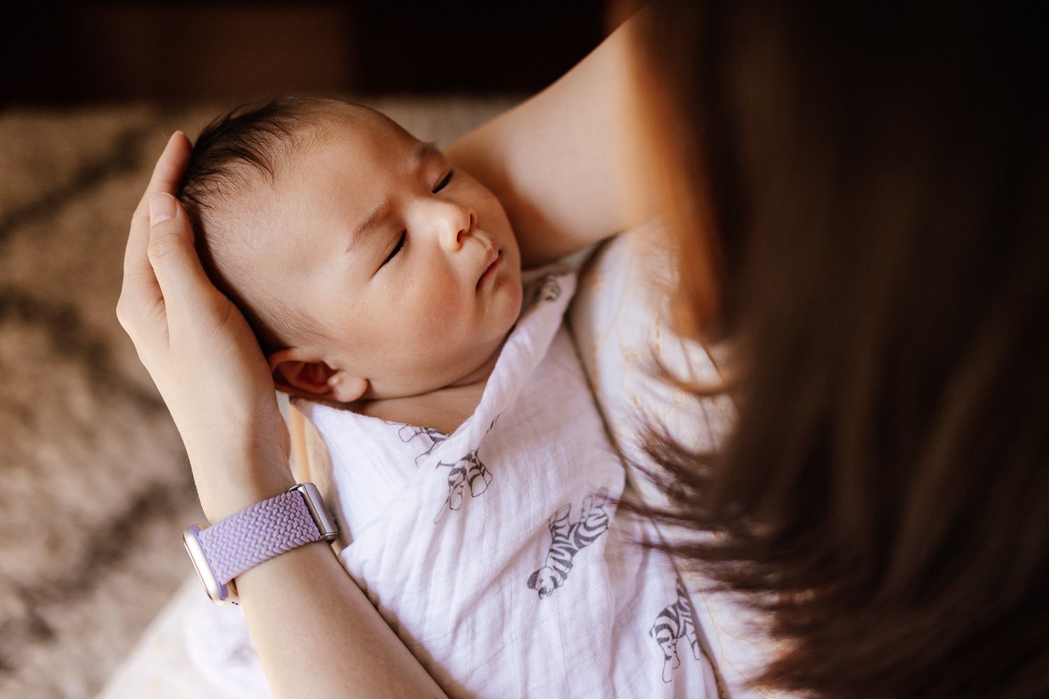Relaxed newborn photoshoot in San Jose by Los Gatos newborn photographer Cindy Tucey