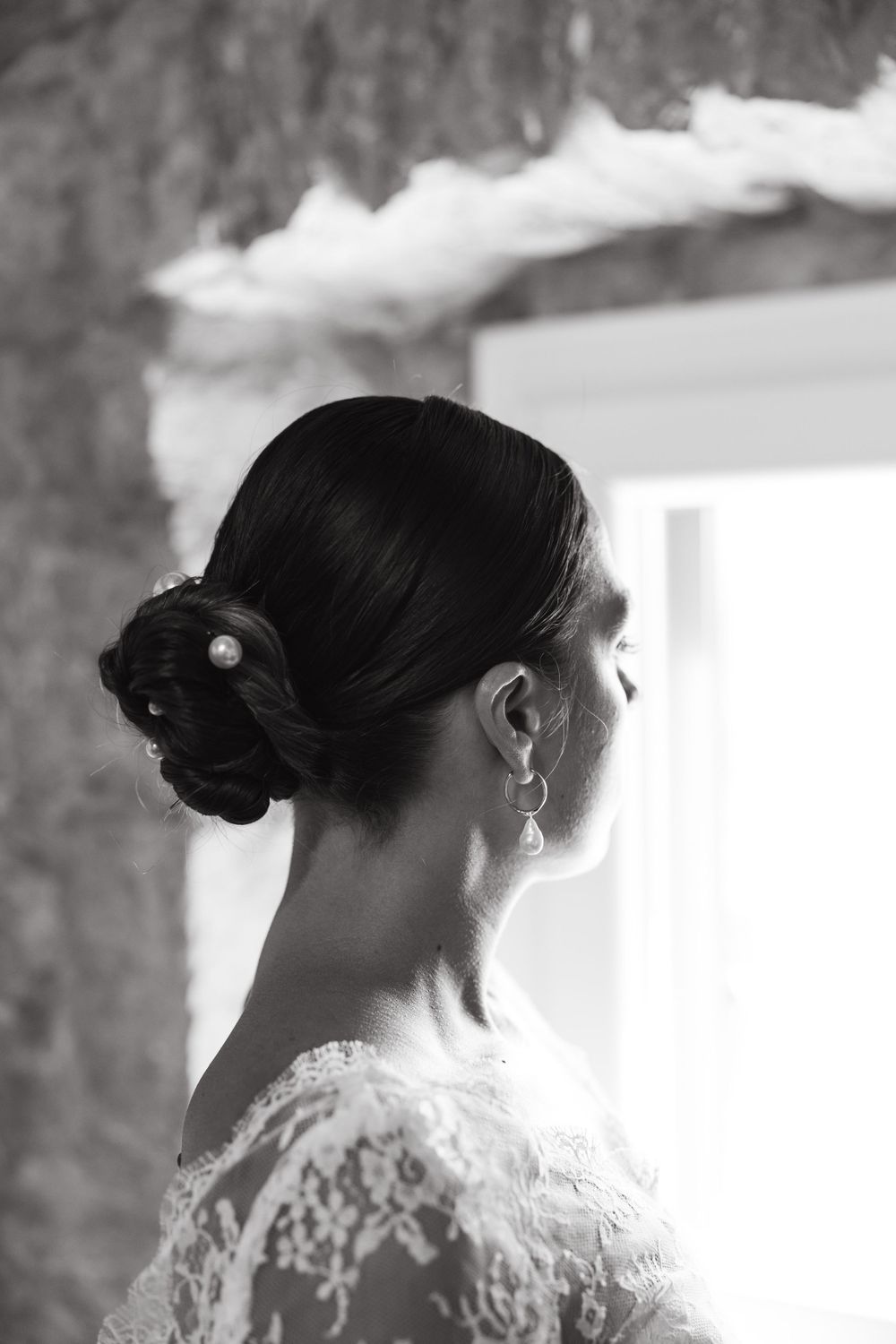 Authentic wedding moments in Croatia by a professional wedding photographer and videographer – Dubrovnik to Zagreb.