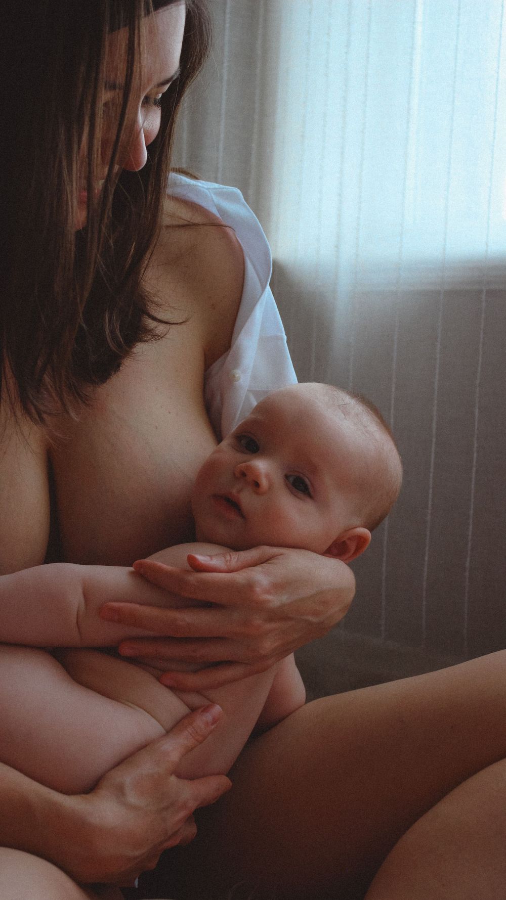 Vancouver Family and Motherhood Photographer offering candid, natural Sessions for pregnancy, newborn, breastfeeding, mommy and me sessions.