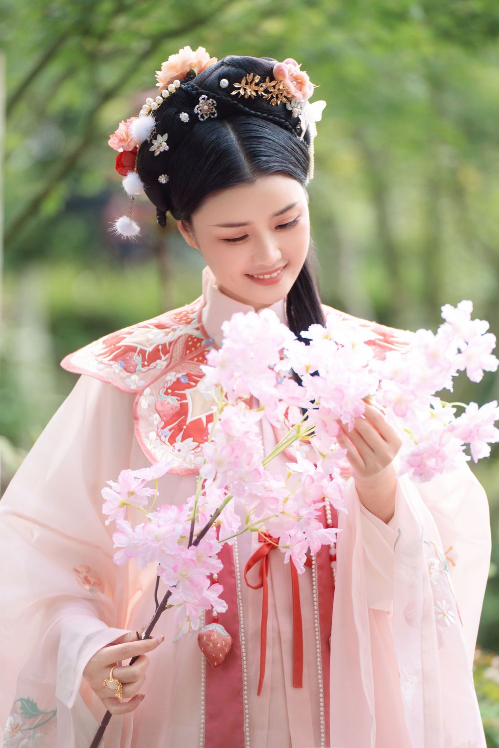 Natural and sweet solo photography in a strawberry rabbit Hanfu at Western Springs, by Imagine Image Studio Auckland.