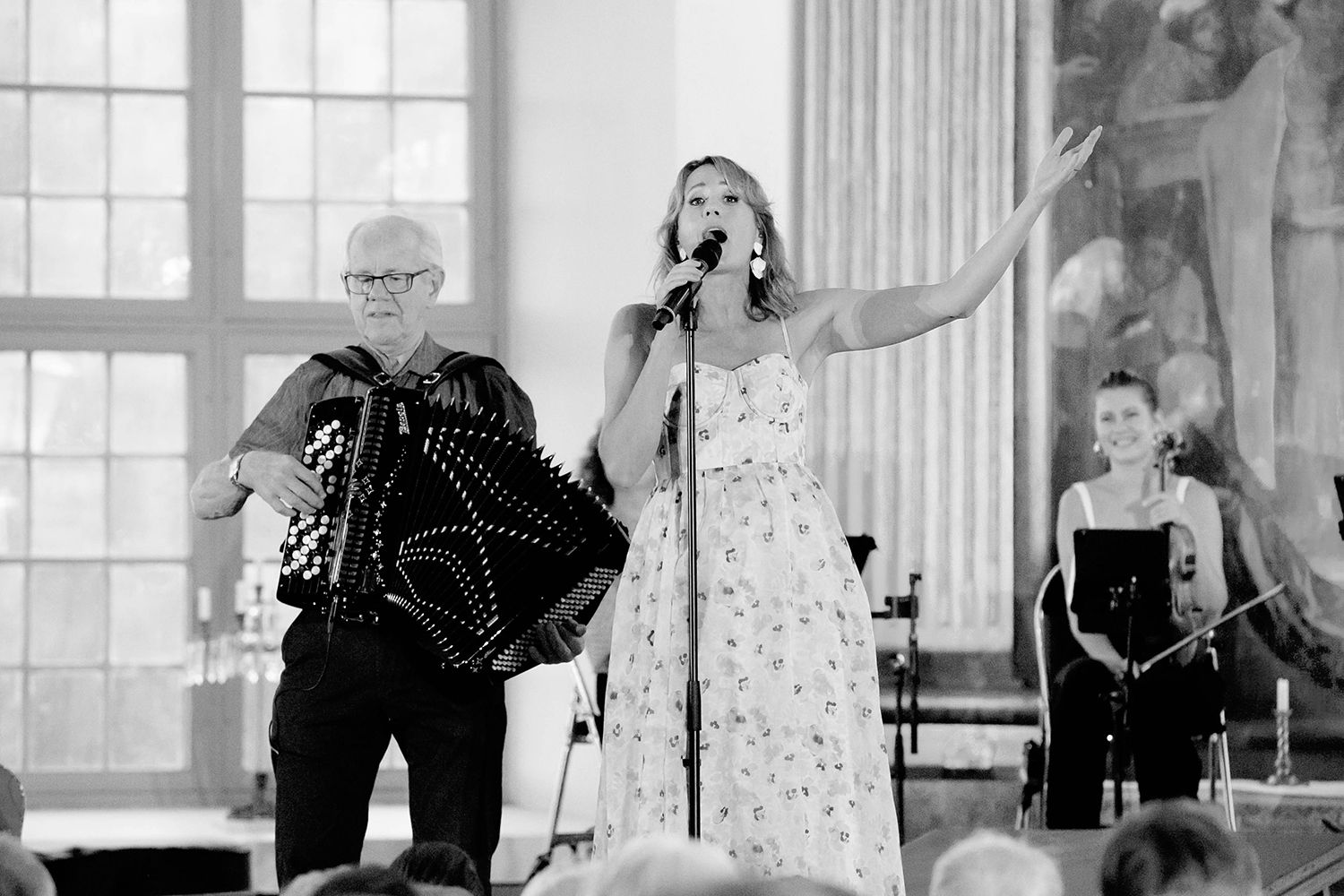 Sommarkonsert i Sankt Anna 2024. Peter Johansson och Matilda Grün. Fotograf Rebecca Nordin.