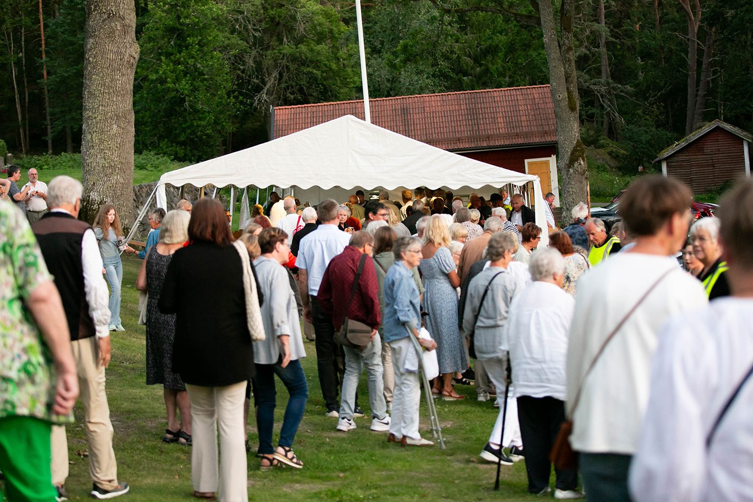Sommarkonsert i Sankt Anna 2024. Peter Johansson och Matilda Grün. Footgraf Rebecca Nordin.