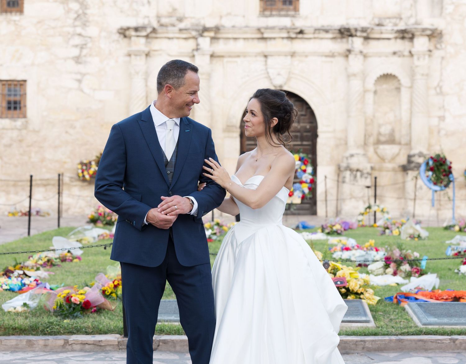 Bride and groom portrait in front of the Alamo in San Antonio, Texas
