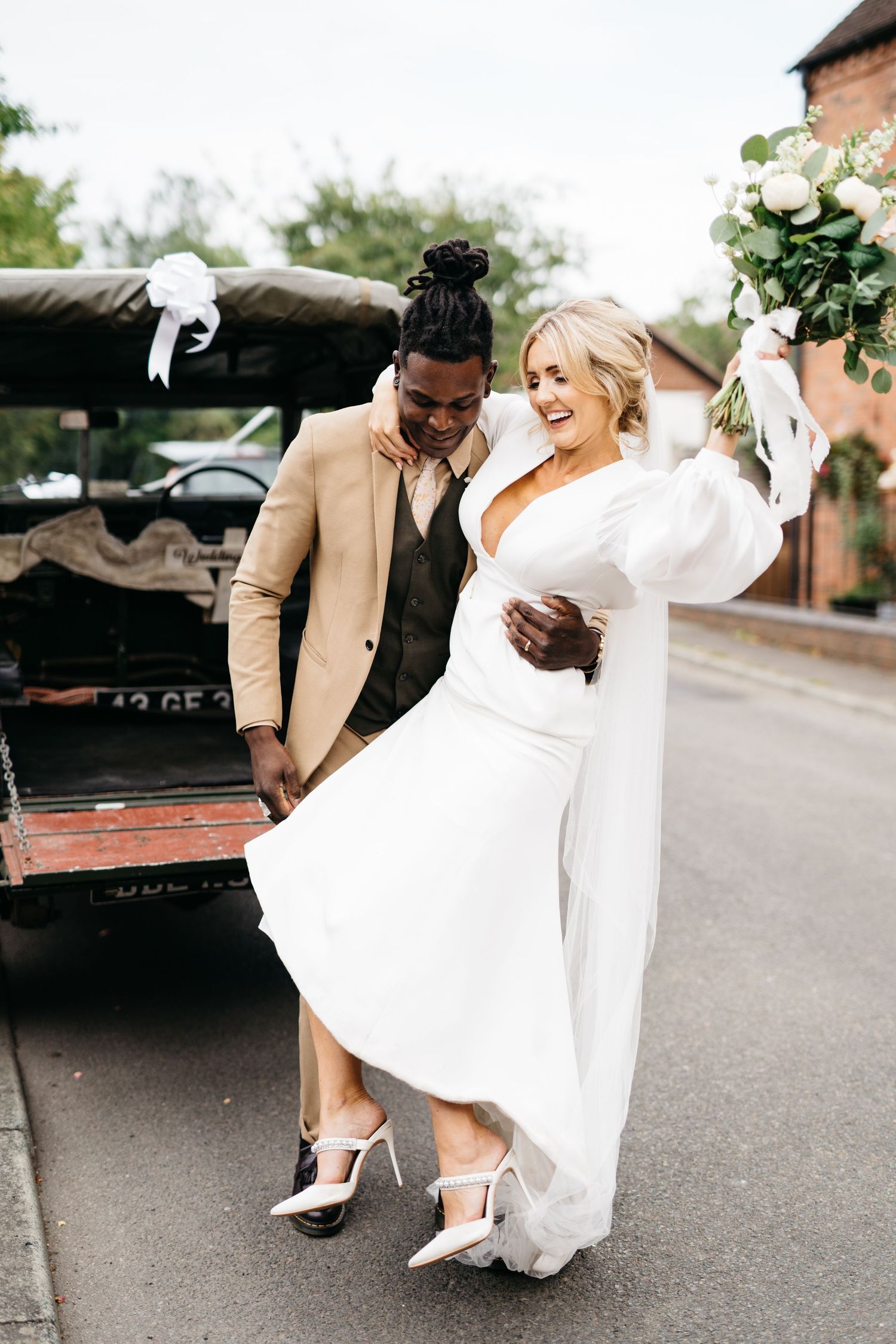 candid wedding photography