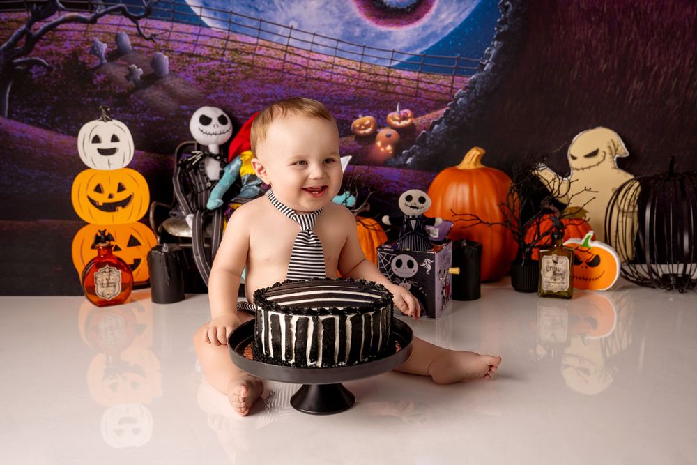 Simi Valley cake smash photographer, Woodland Hills cake smash photos, baby birthday photos Los Angeles
