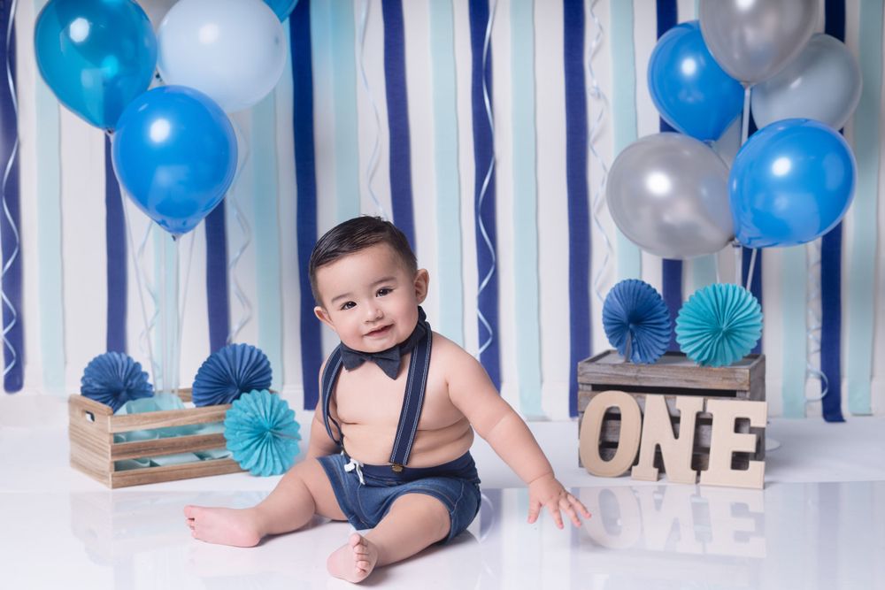 Woodland Hills milestone session, baby birthday portraits Los Angeles, Simi Valley cake smash photographer
