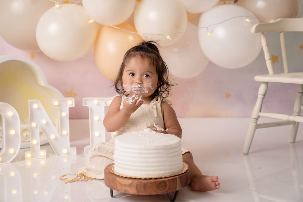 Simi Valley cake smash photographer, Woodland Hills cake smash photos, baby birthday photos Los Angeles