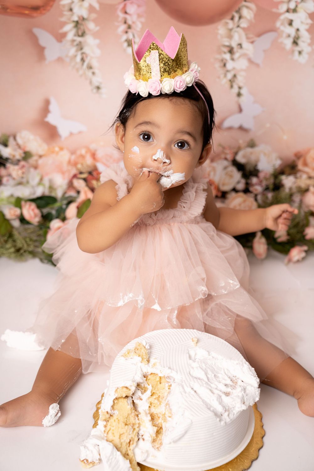 Simi Valley cake smash photographer, Woodland Hills cake smash photos, baby birthday photos Los Angeles