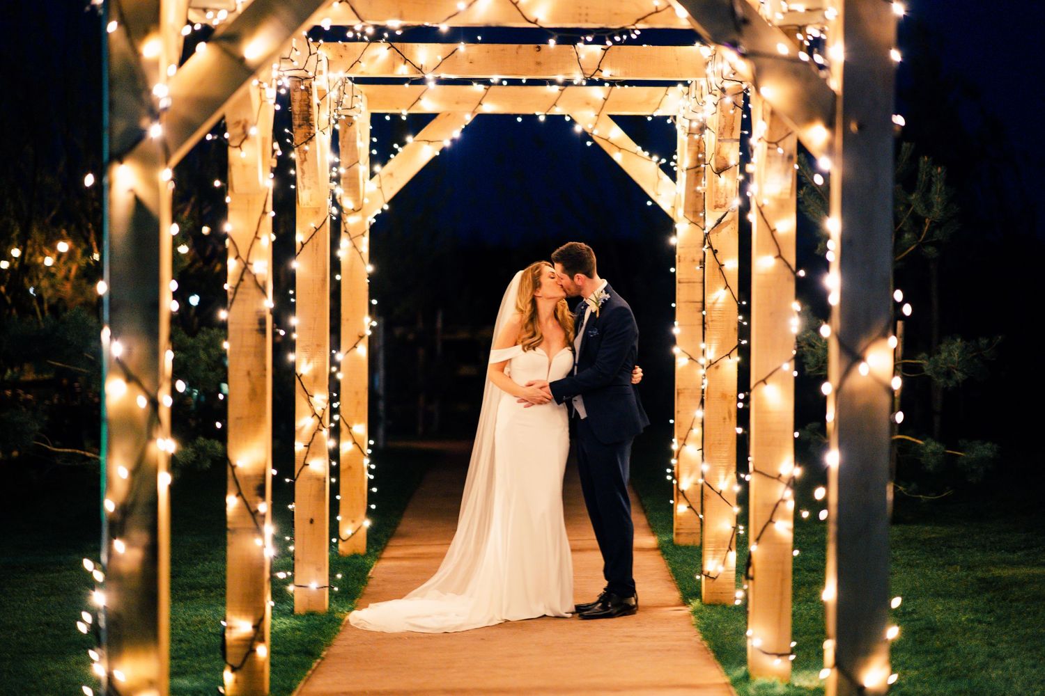 coton house farm wedding photography