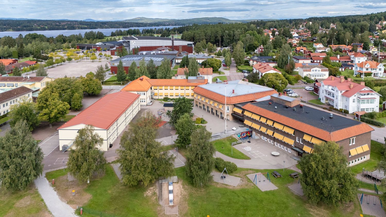 stadsmiljö från fågelperspektiv