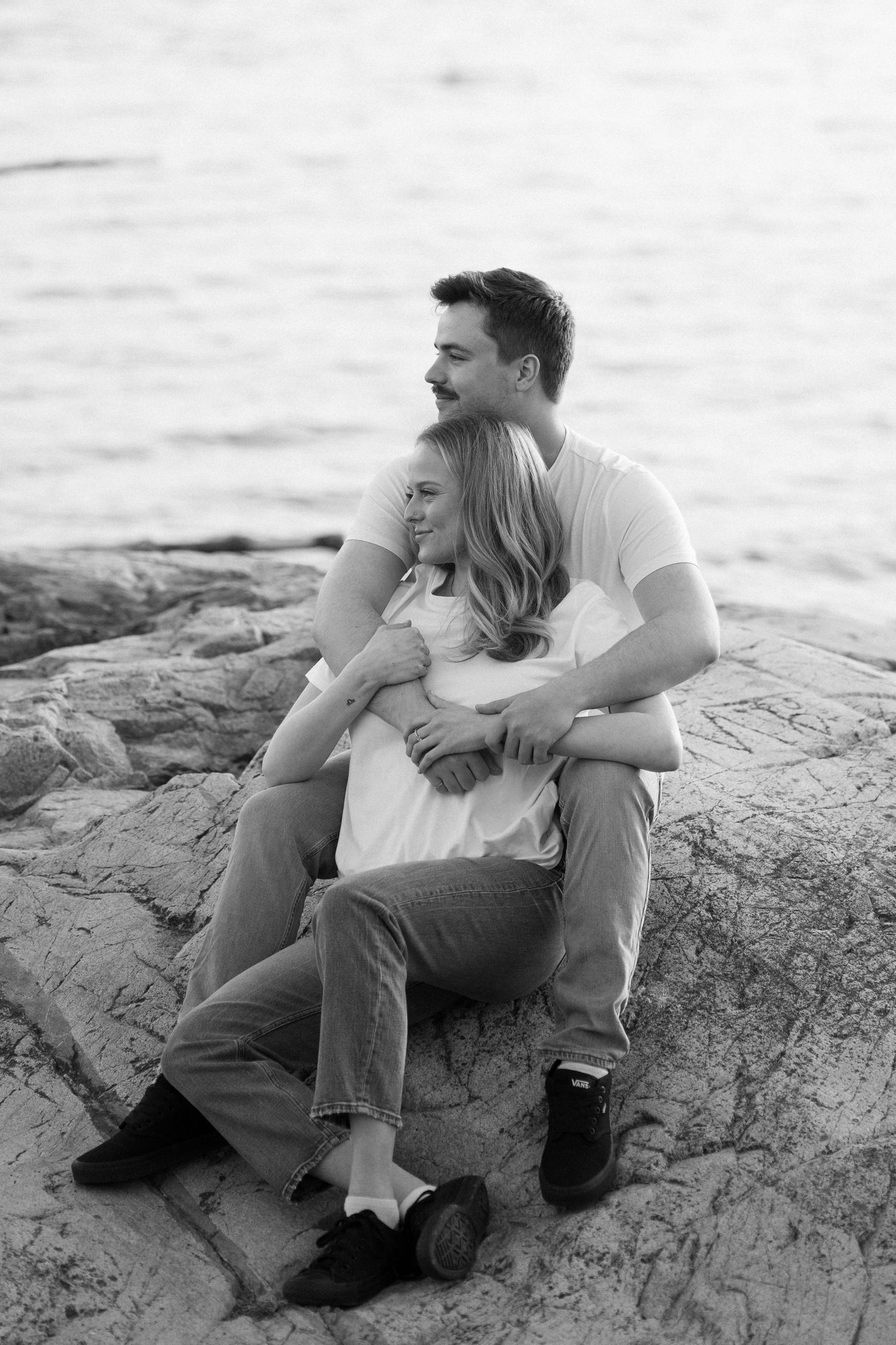 Couple photoshoot on the coast by the ocean. Victoria, BC, Vancouver Island.