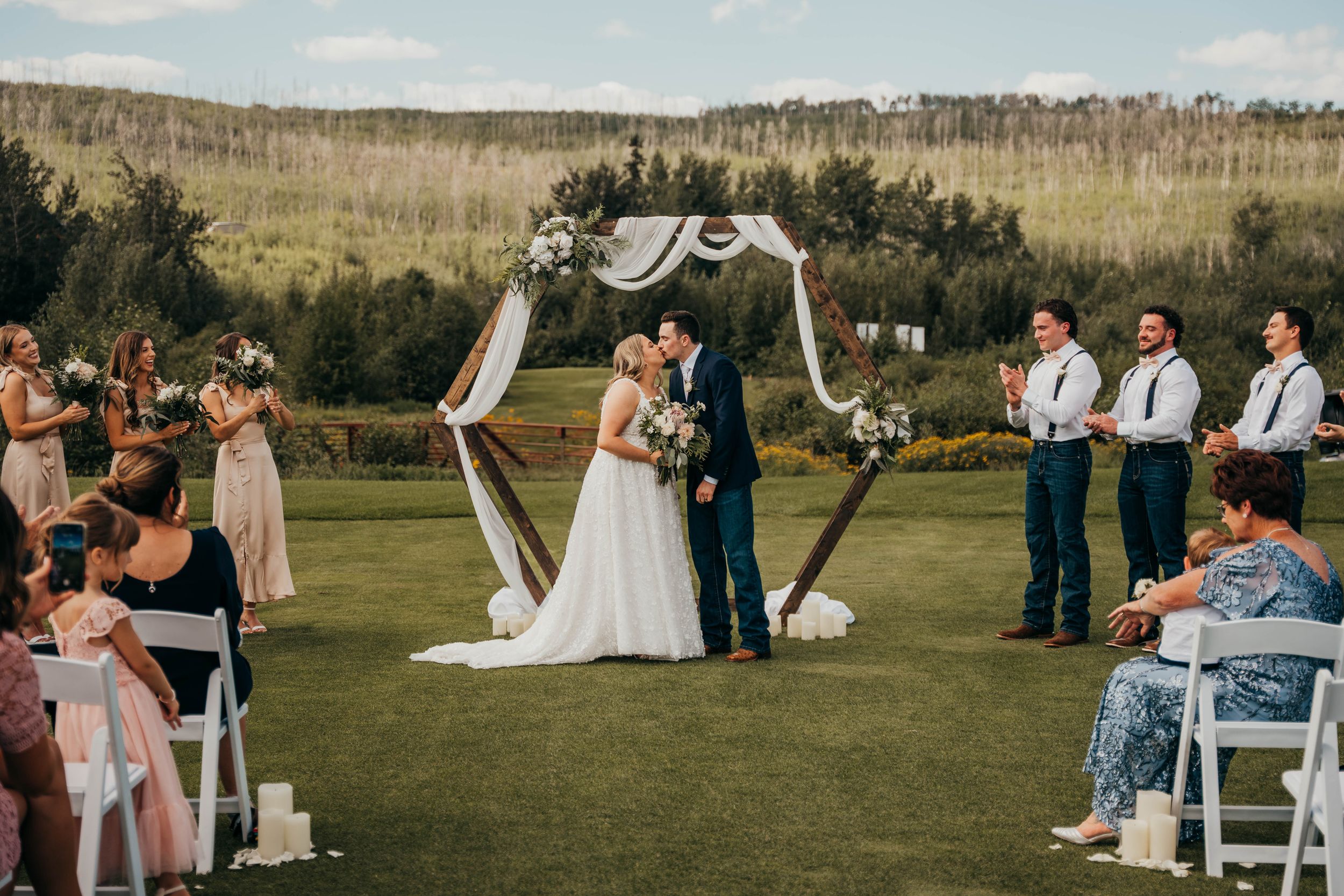 Alberta Wedding Photographer | Fort McMurray Wedding Photographer | Fort McMurray Photographer |