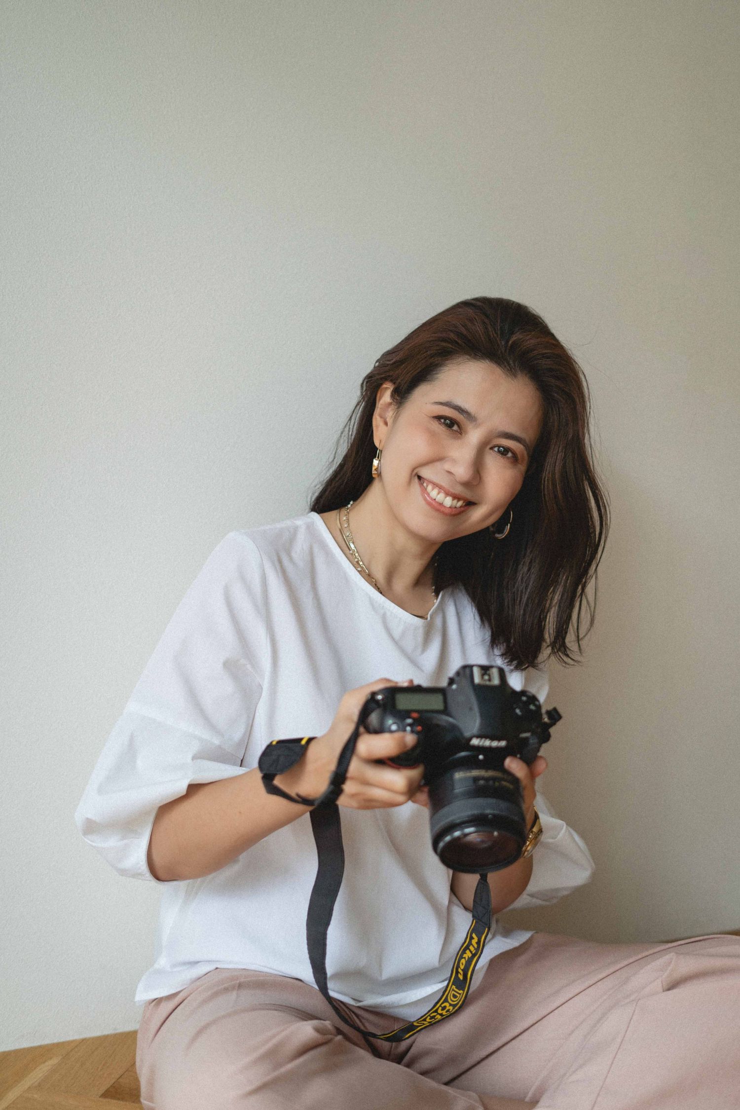 Miki Sakai, Tokyo Photographer specializing in Family Portraits, Newborn Photography, Personal Branding Photography.