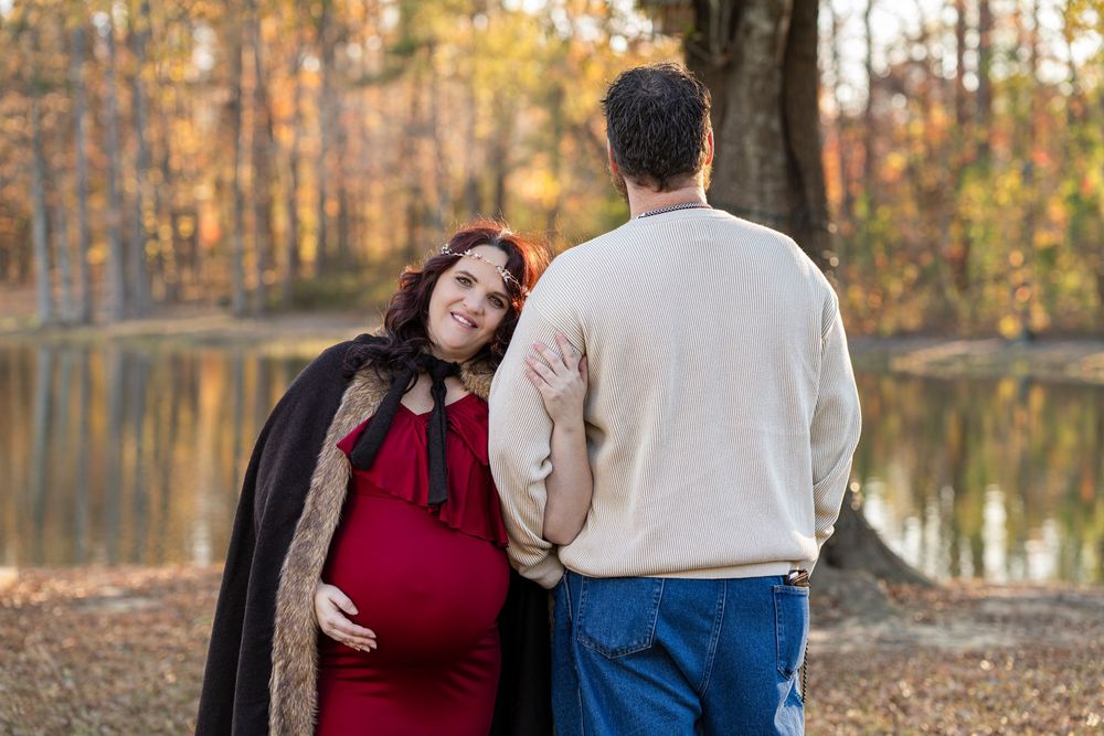 maternity shoot lake willastein Maumelle arkansas
