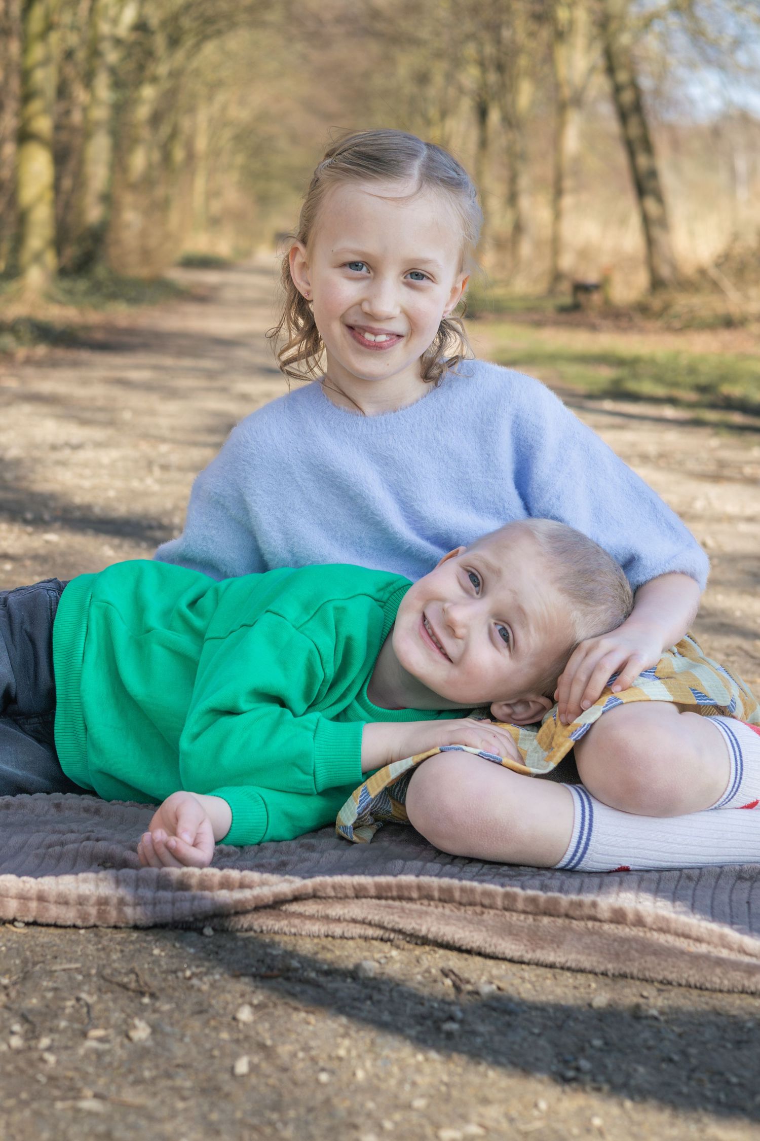 Lenteshoot, kinderfotograaf, kinderportret, gezinsfotograaf, Limburg, Vlaams Brabant, spontane foto's, verjaardagshoot