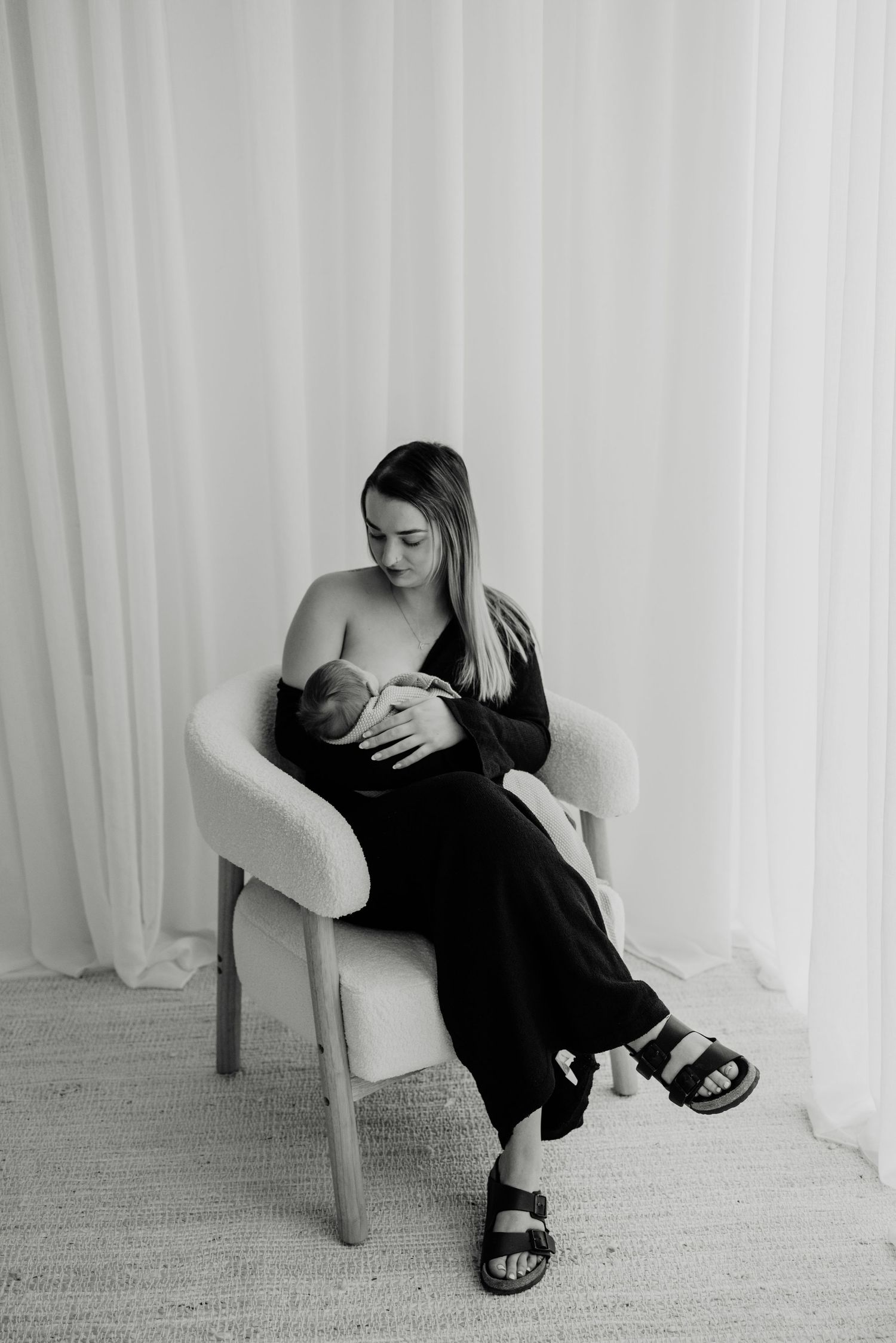 Geelong Lara Torquay Ocean Grove Barwon Heads newborn maternity pregnancy family motherhood couples photographer photography photoshoot