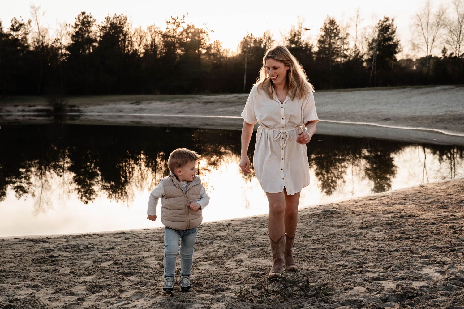 Motherhood shoot - Malon Voortman Fotografie