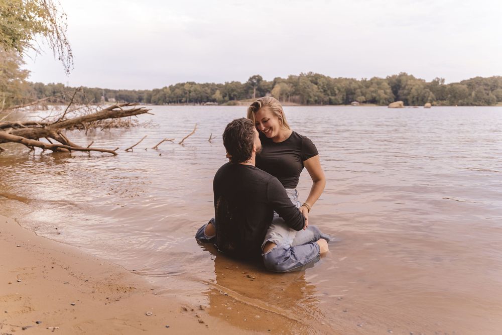 Couple sitting closely during a couples lifestyle session in Charlotte, North Carolina