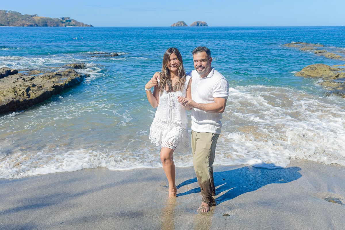 porposal in papagayo, costa rica