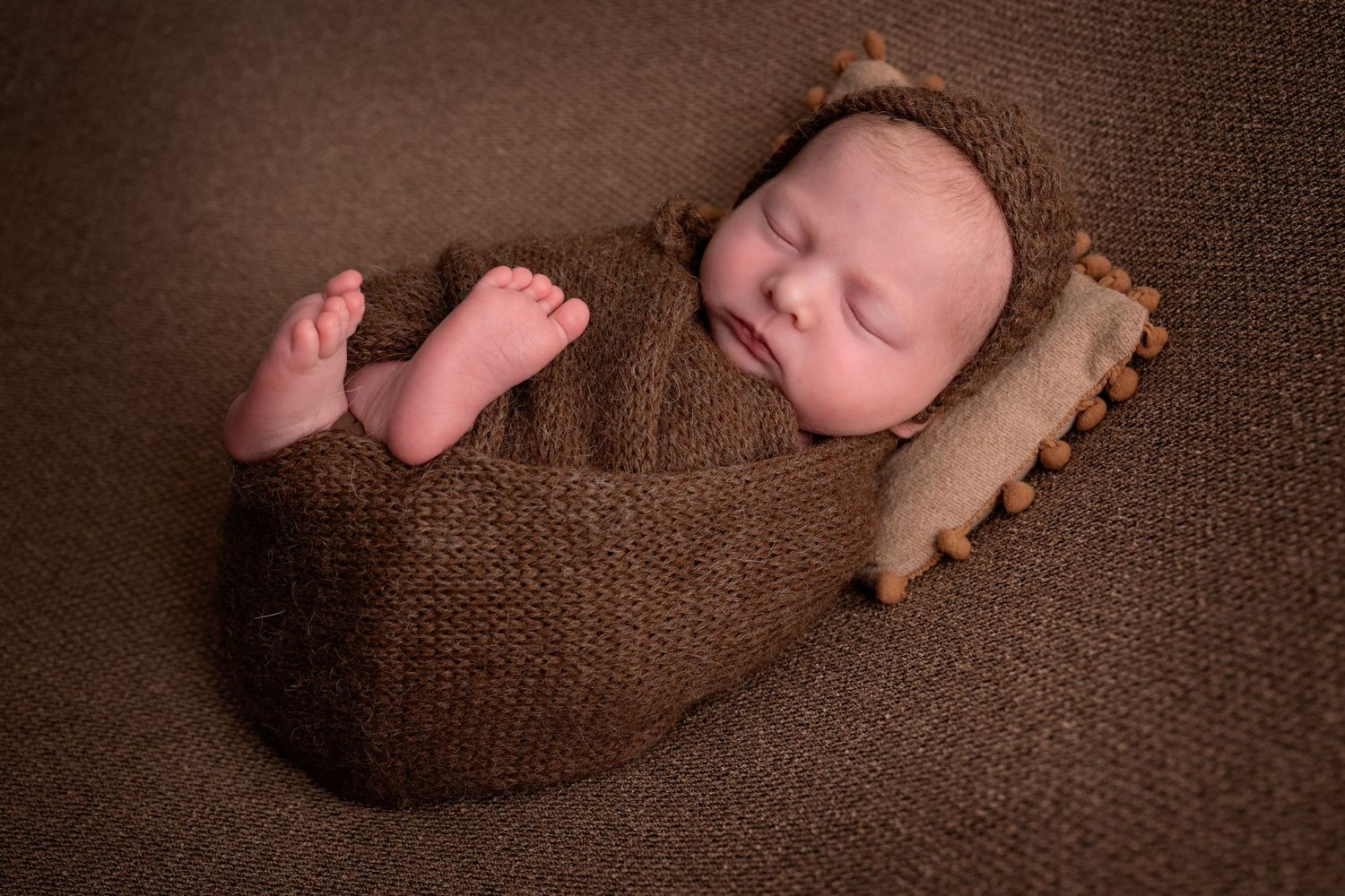 Newborn fotograaf Halle, babyfotografie Halle, newborn fotoshoot, babyshoot Halle, professionele newbornfotograaf, newbornfotoshoot aan huis