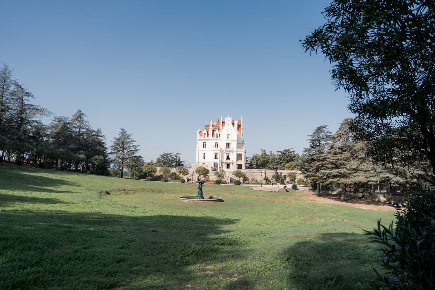 Parc du château de Valmy au-dessus d'Argelès-sur-Mer