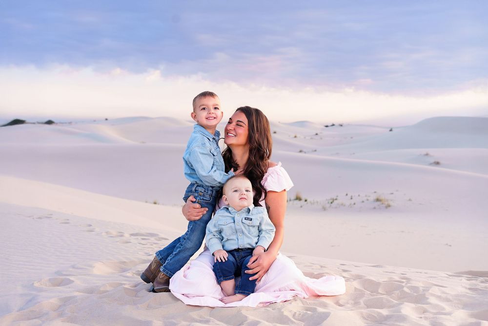 midland tx photographer photographers midland tx monahans sandhills family session family session monahans sunrise session family photoshoot