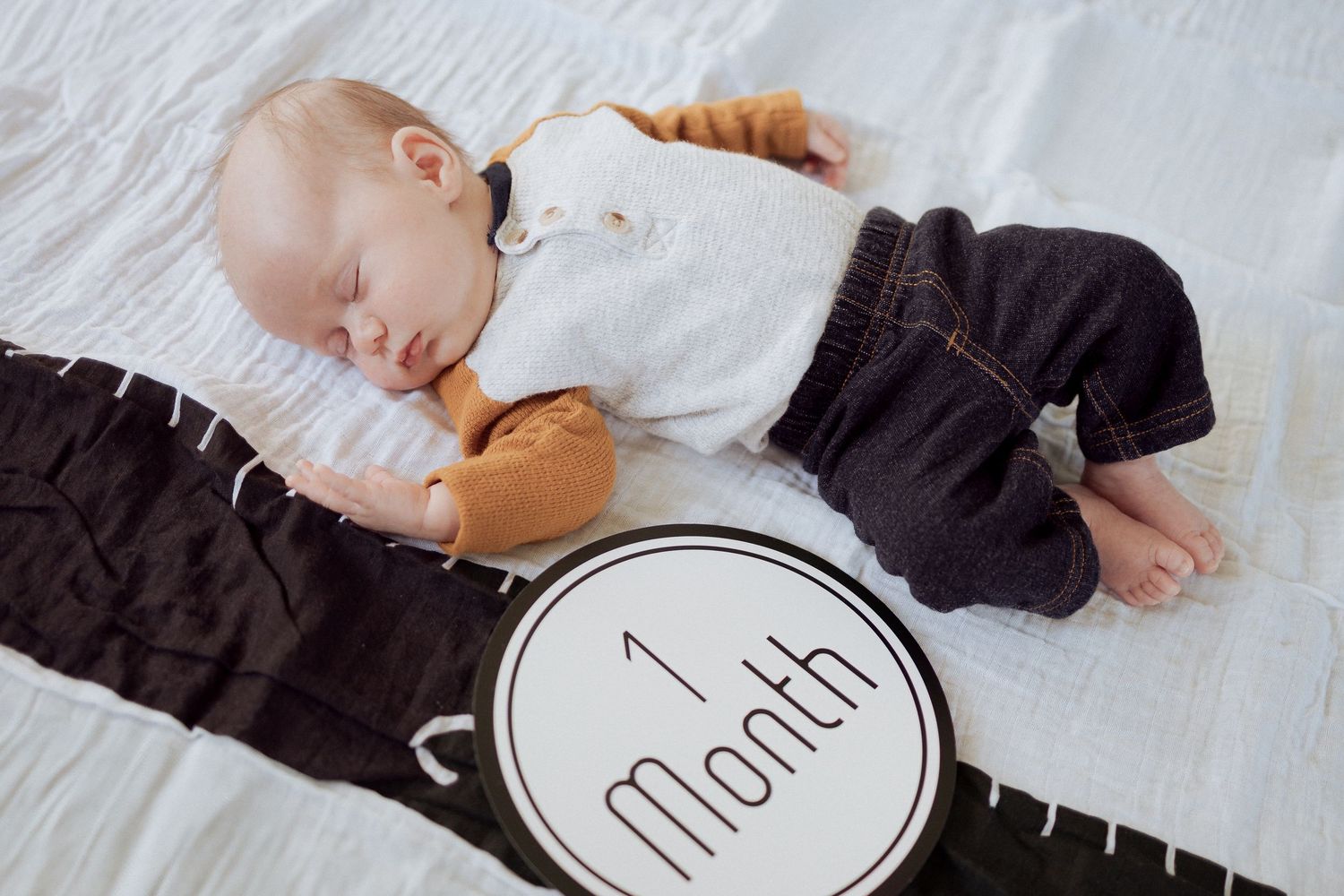 newborn photography at home lifestyle photography Shediac photographer Moncton family photography