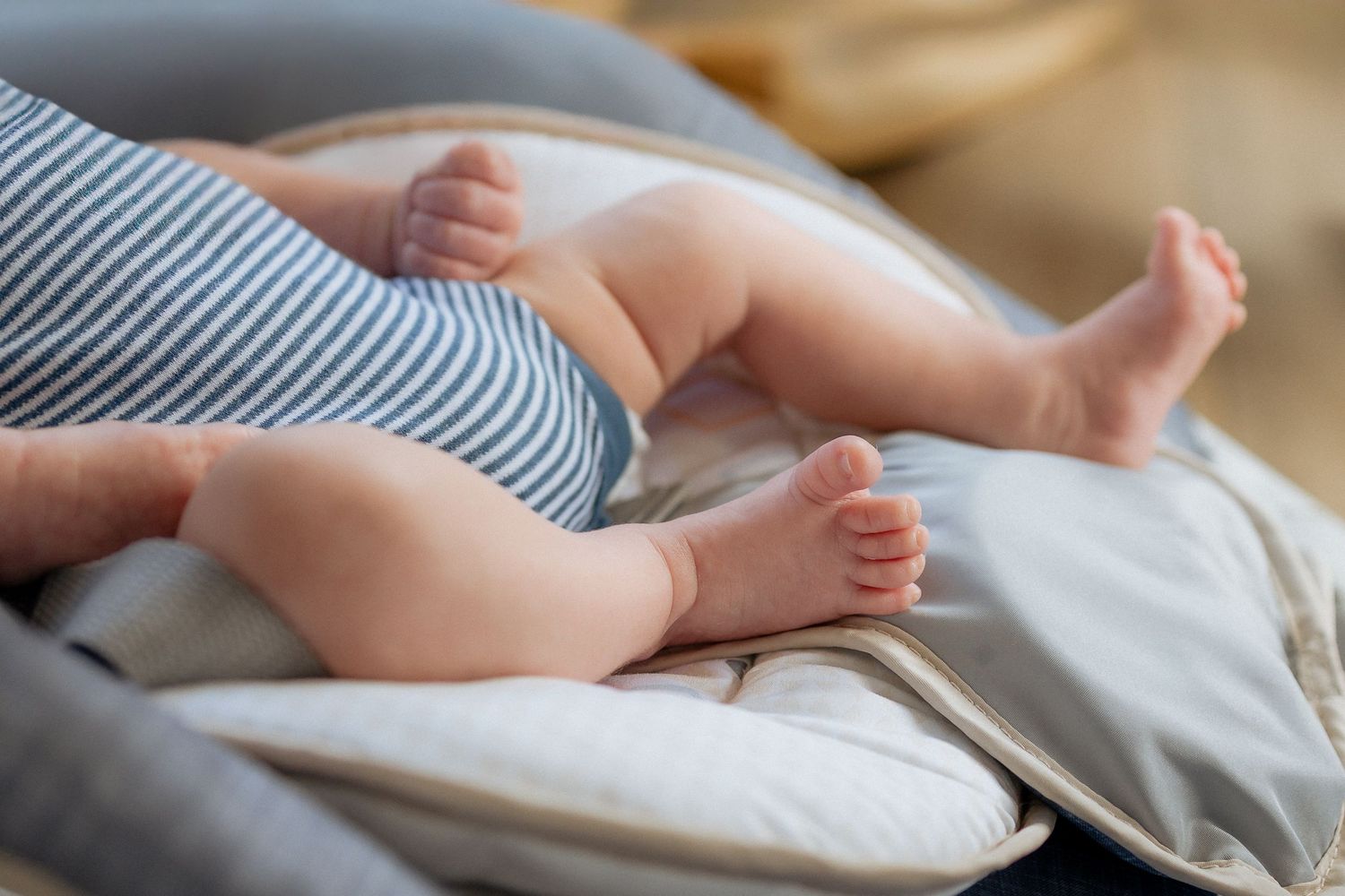 newborn photography at home lifestyle photography Shediac photographer Moncton family photography