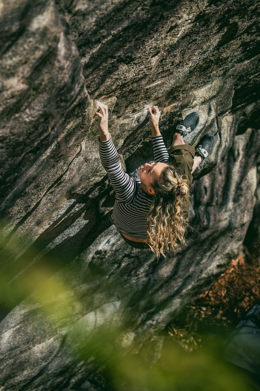 Czech climber Jana Svecova bouldering in Ticino, Switzerland - photo Jan Virt