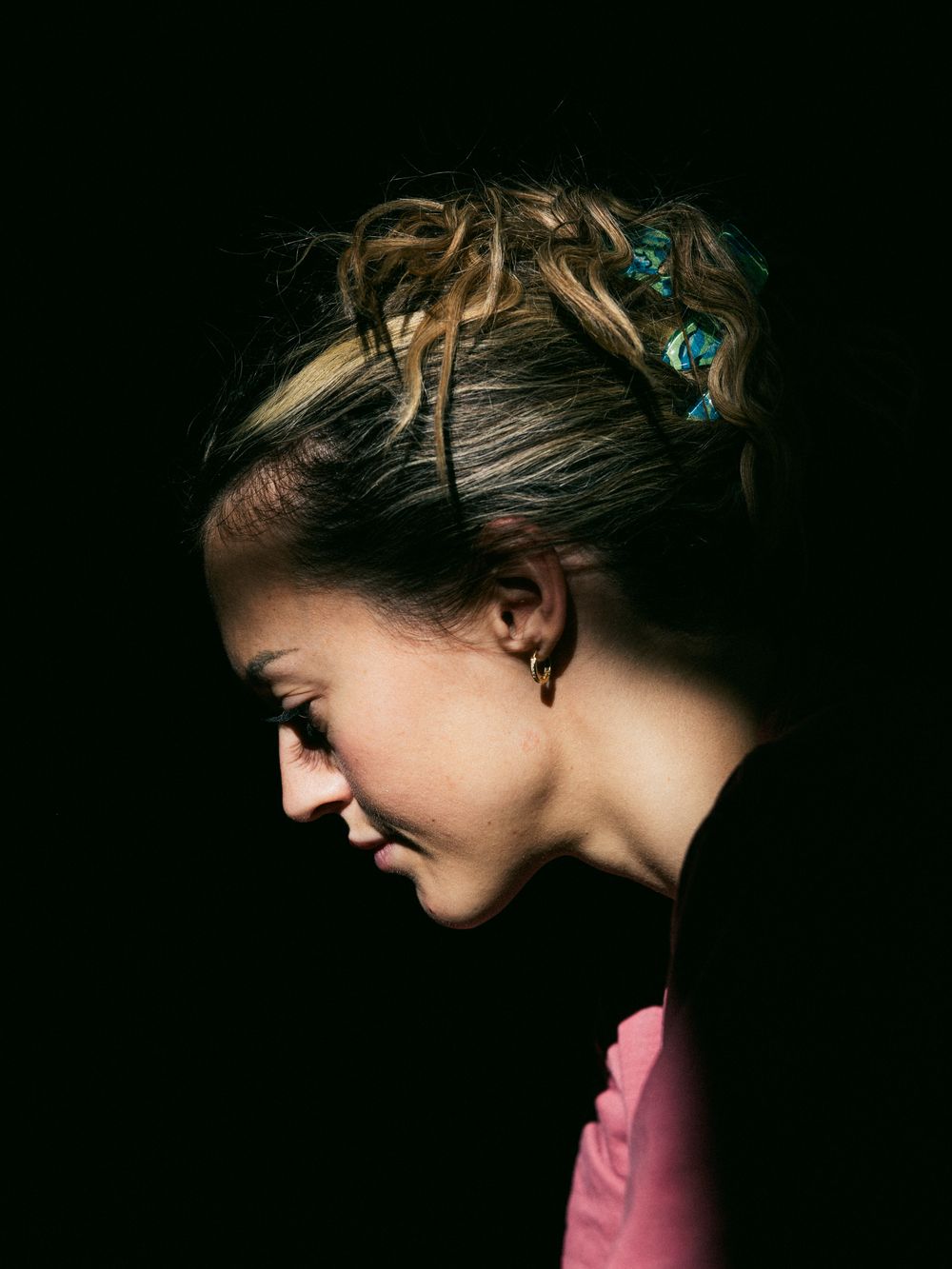 Czech climber Jana Svecova bouldering in Ticino, Switzerland - photo Jan Virt