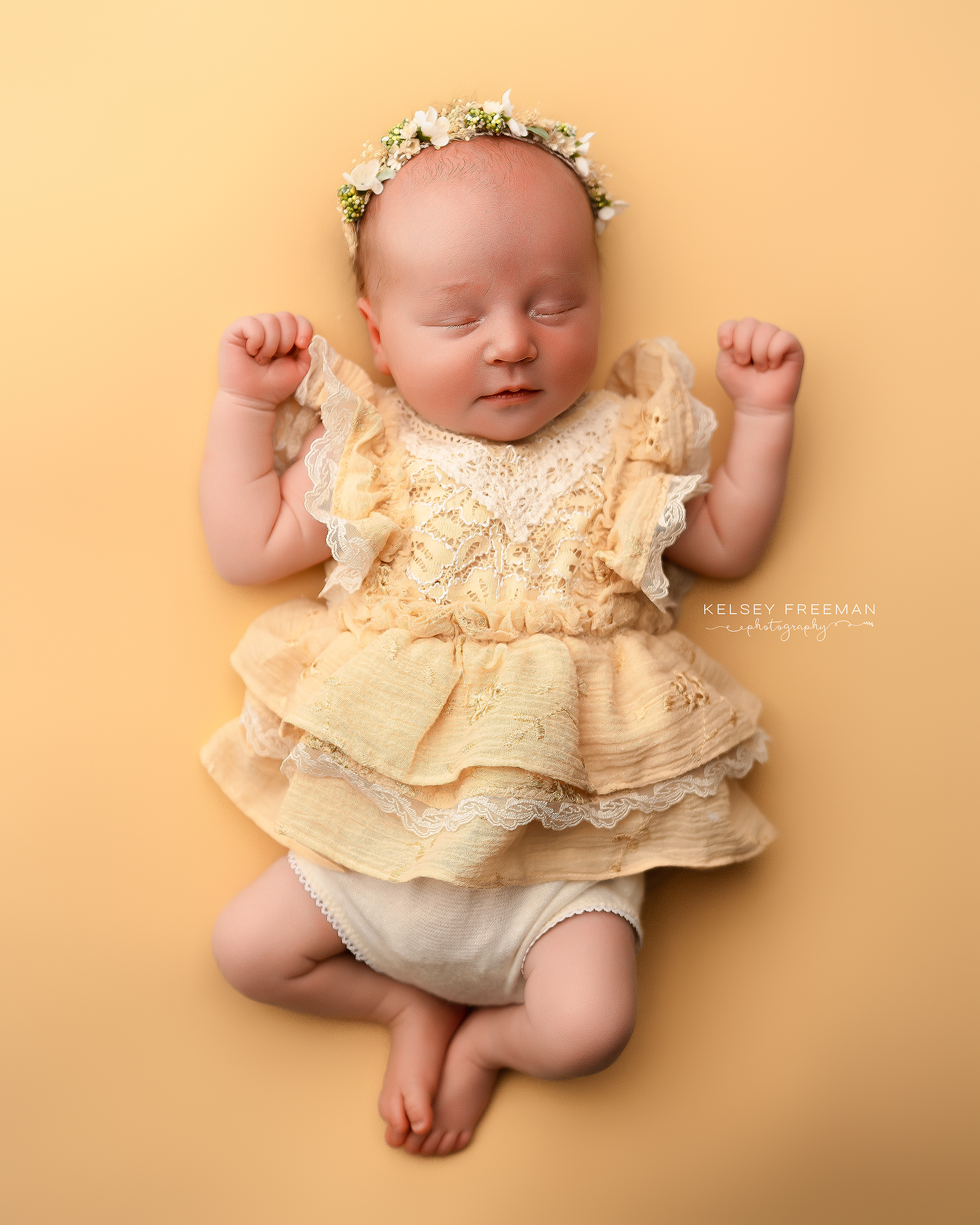 Newborn photography studio located in between Atlanta, Georgia and Birmingham, Alabama with full service photo studio.