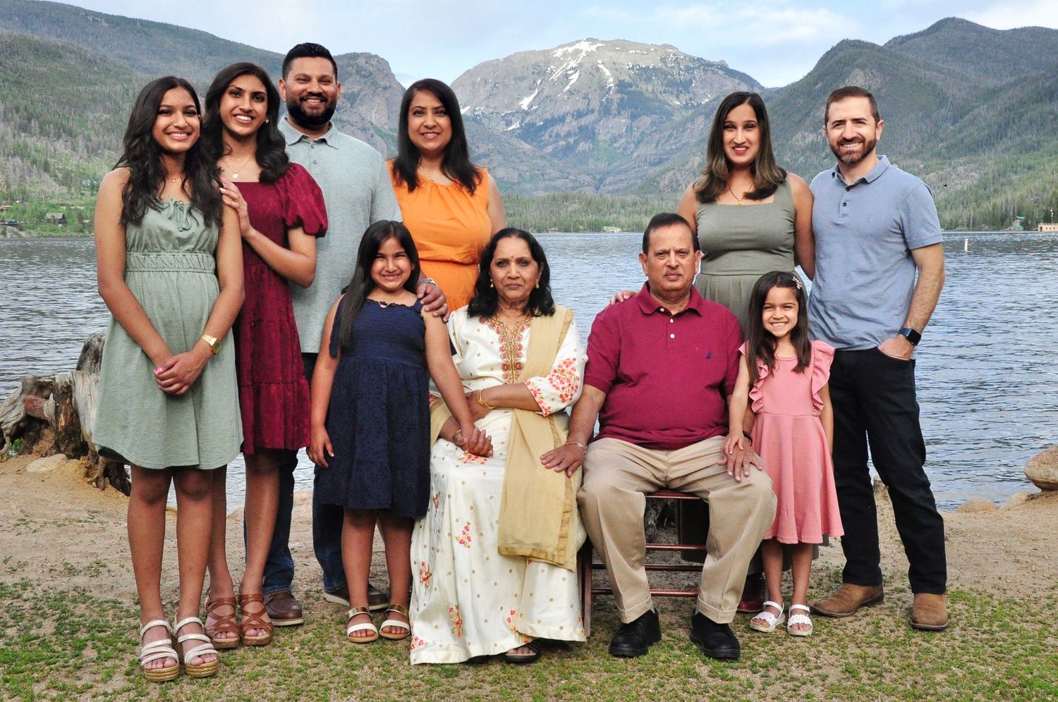 Multi generational family poses in Grand Lake, Colorado