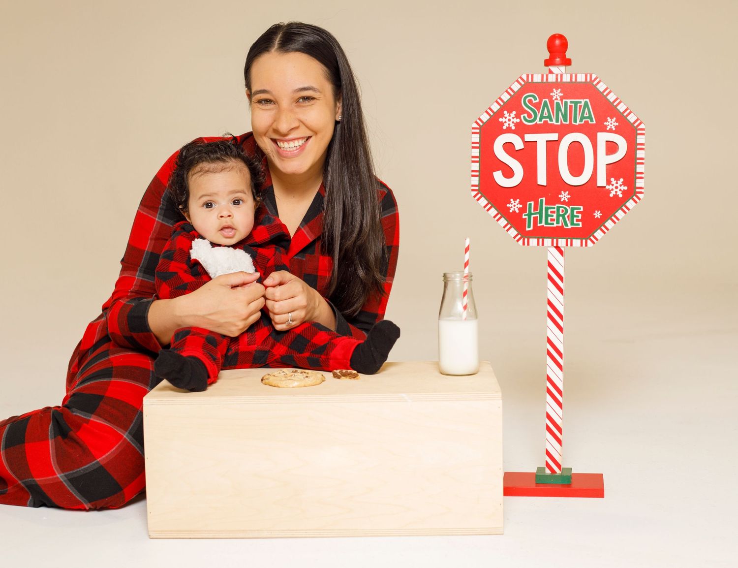 2023 Holiday Mini Photography Sessions in Roswell, GA by StylishLe Captured Photography