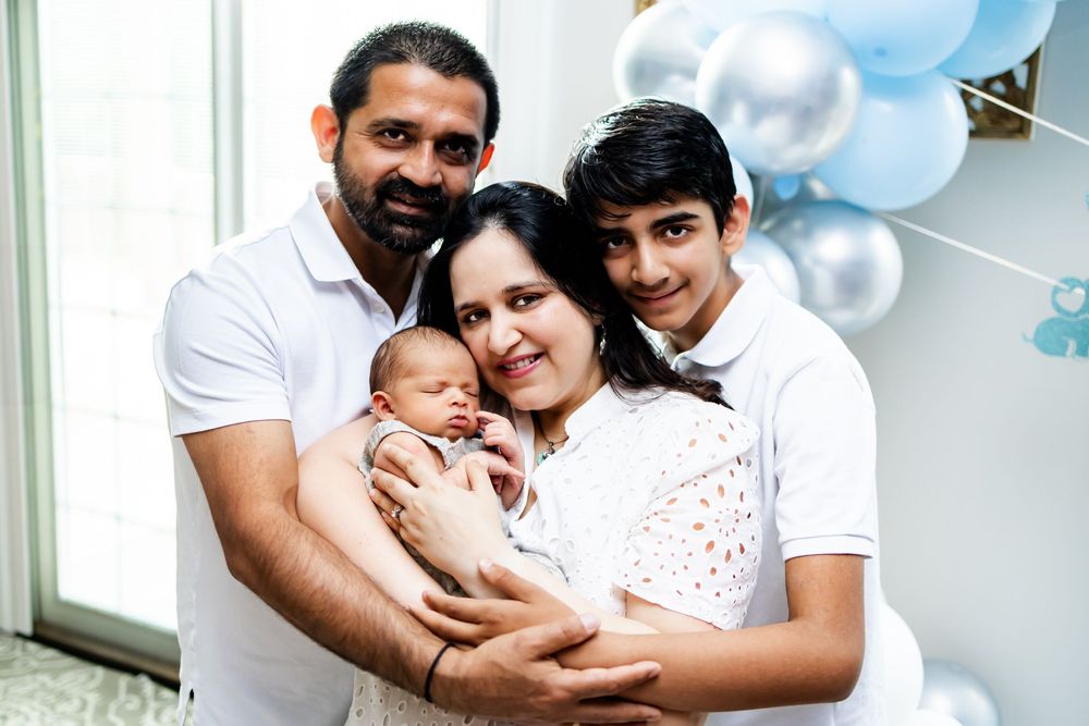 Newborn photographer in Richmond, Virginia. Now booking sessions for lifestyle and traditional in-studio newborn session. RVA. Newborn photo