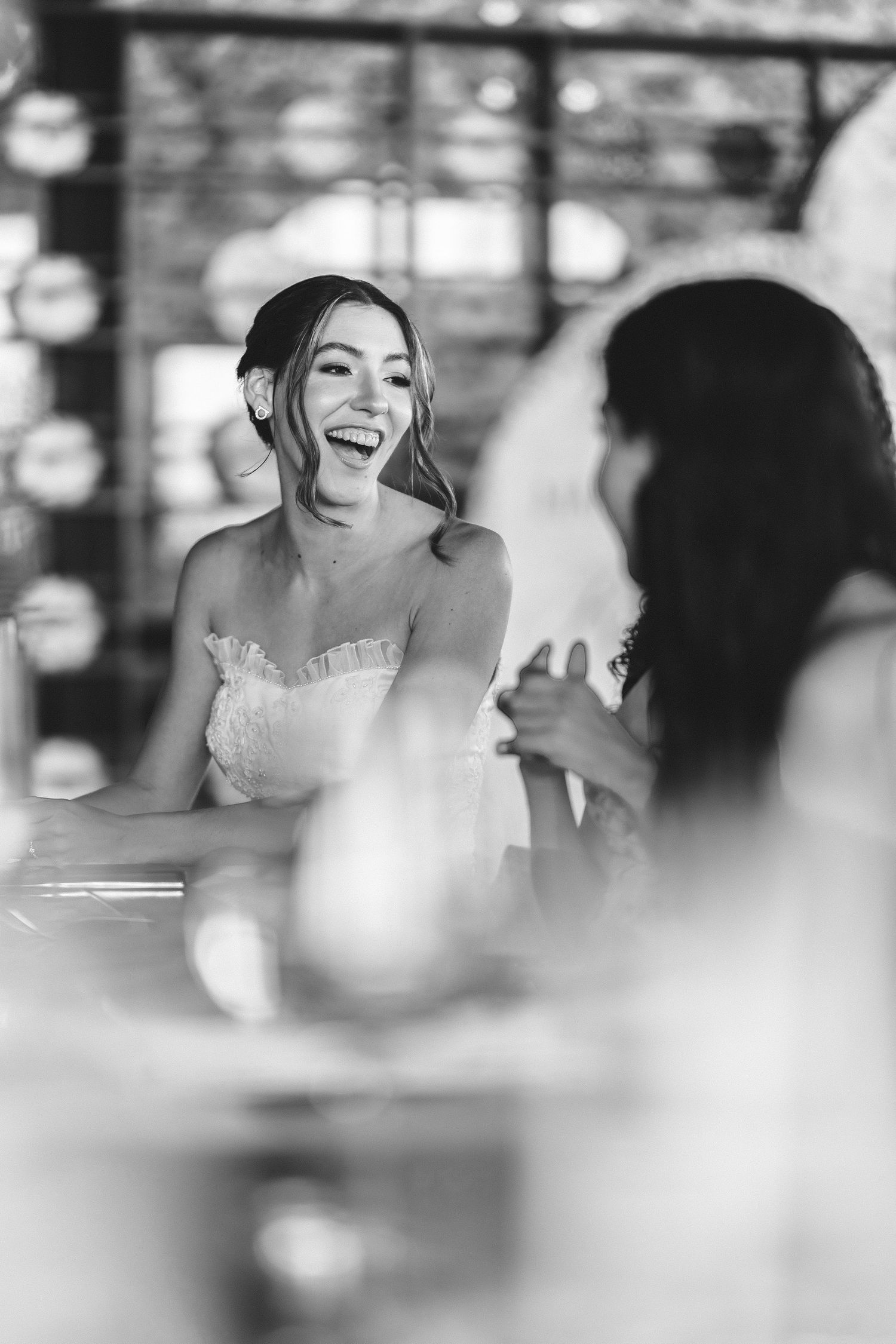 Regina & Victor Bridal at Cancun in the restaurant Nicolleta Cancun.
Costa Mujeres wedding photographer