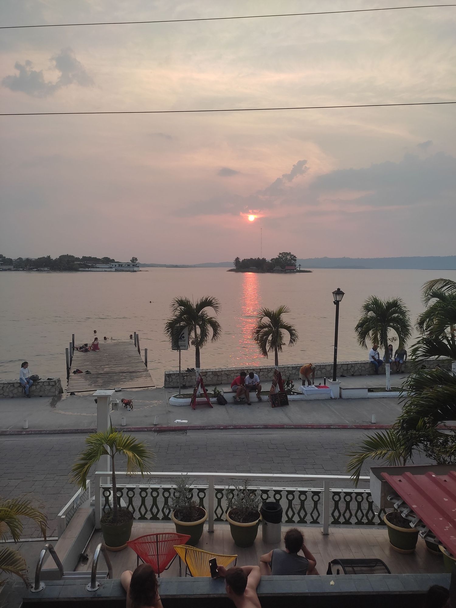 Sunset Flores