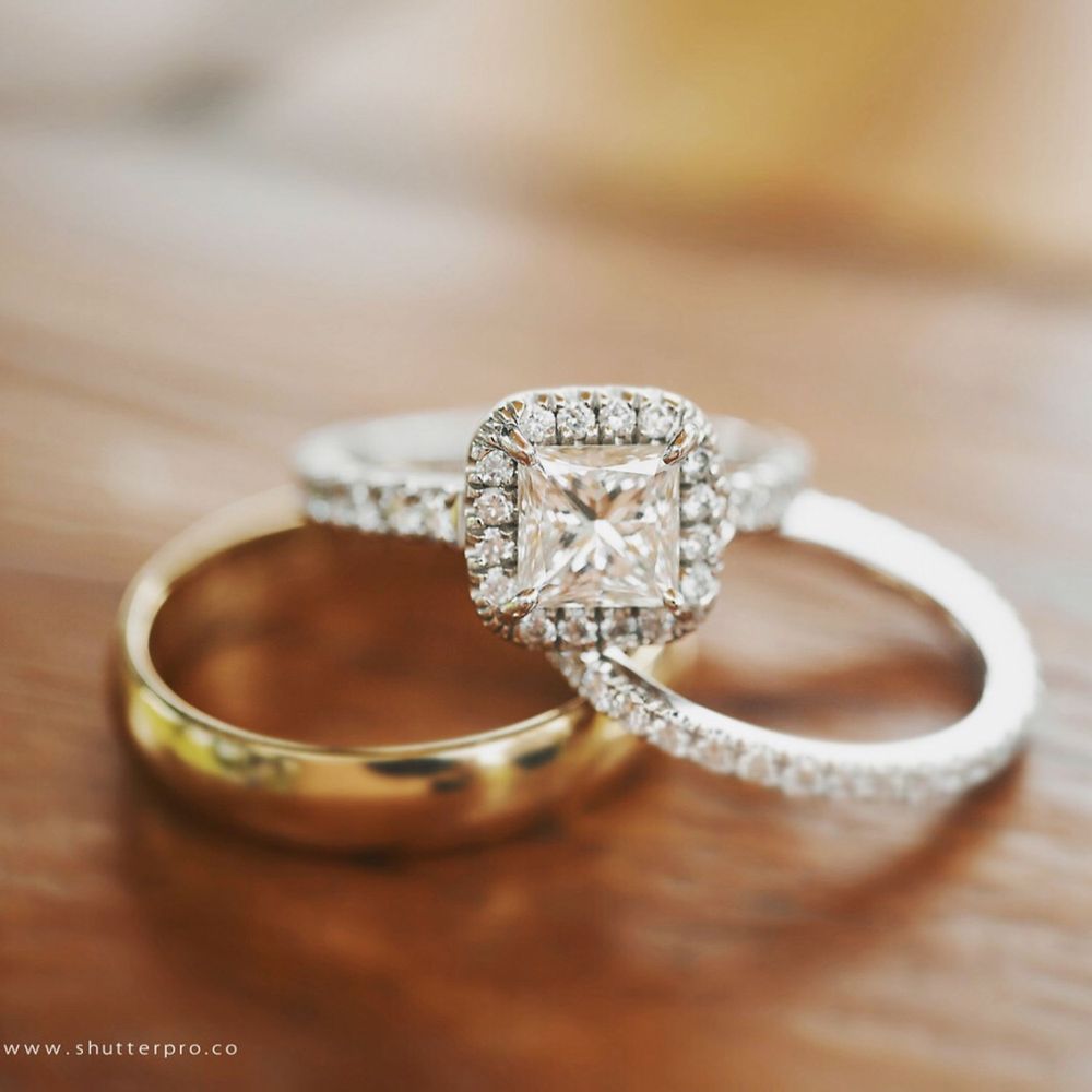 Alianzas originales para novios diferentes