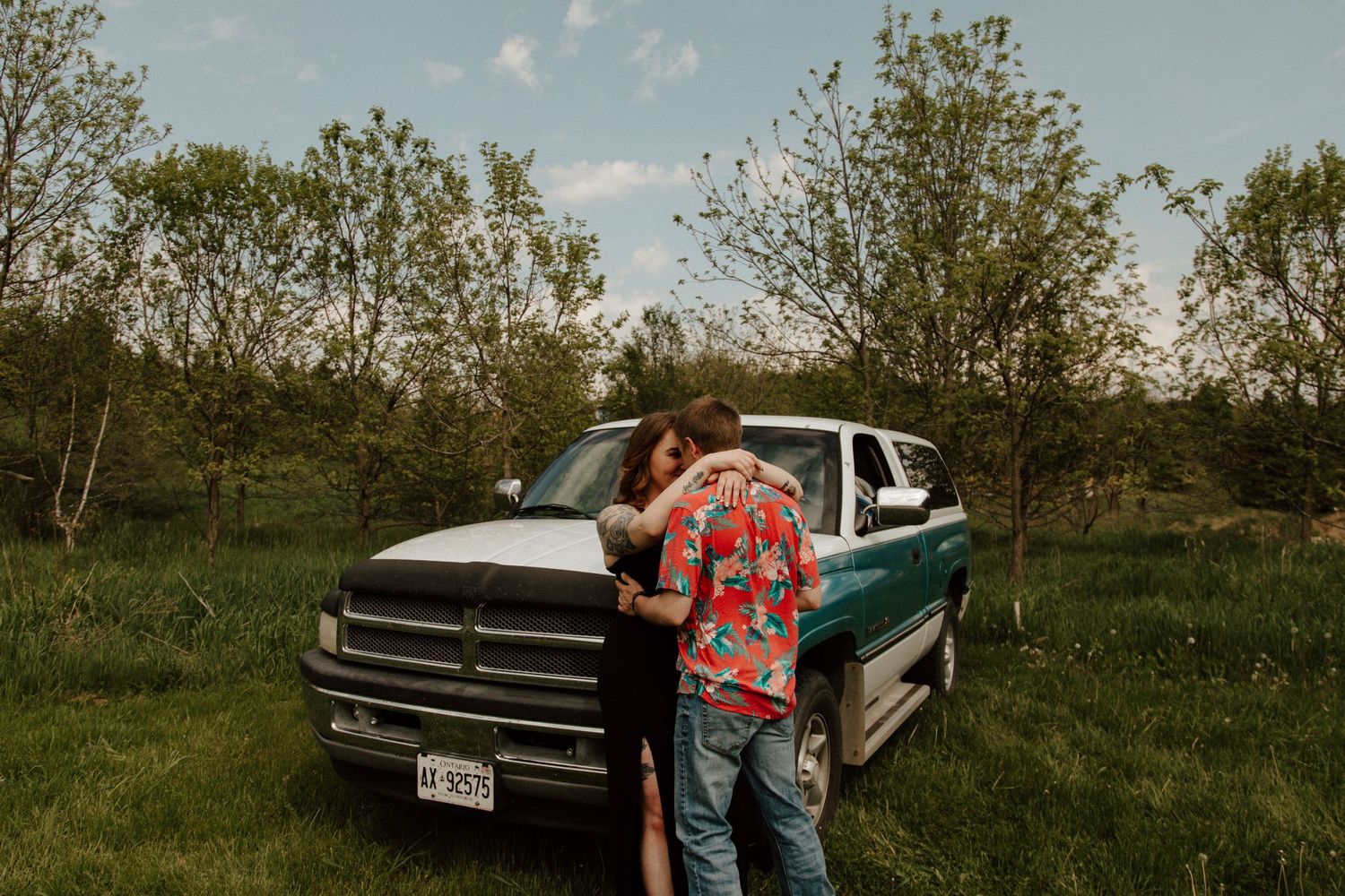 vintage truck with in love couple
