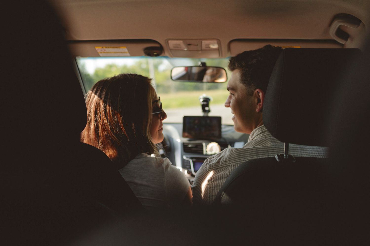 Dude-Approved Couples Photoshoot Ideas near Kingston On (That Don’t Feel Awkward or Staged) Road Trip