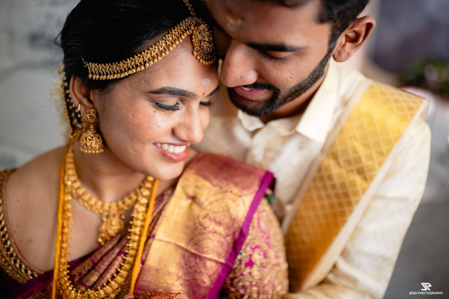 Real emotions and raw wedding moments captured by Trichy's best candid photographer.