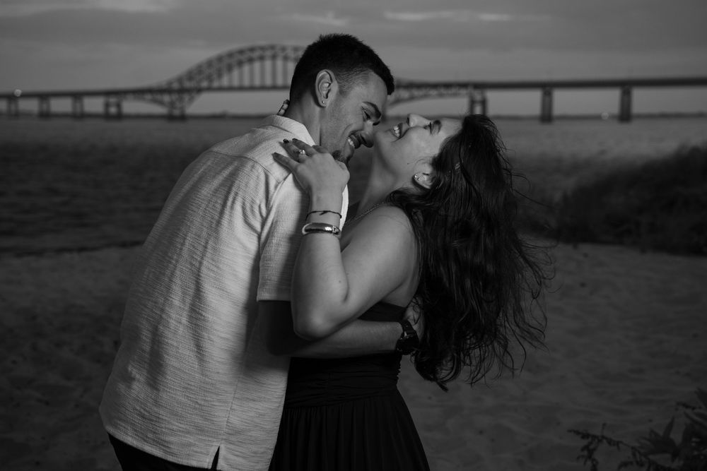 Engagement - Beach Flash Photography (portraits)
