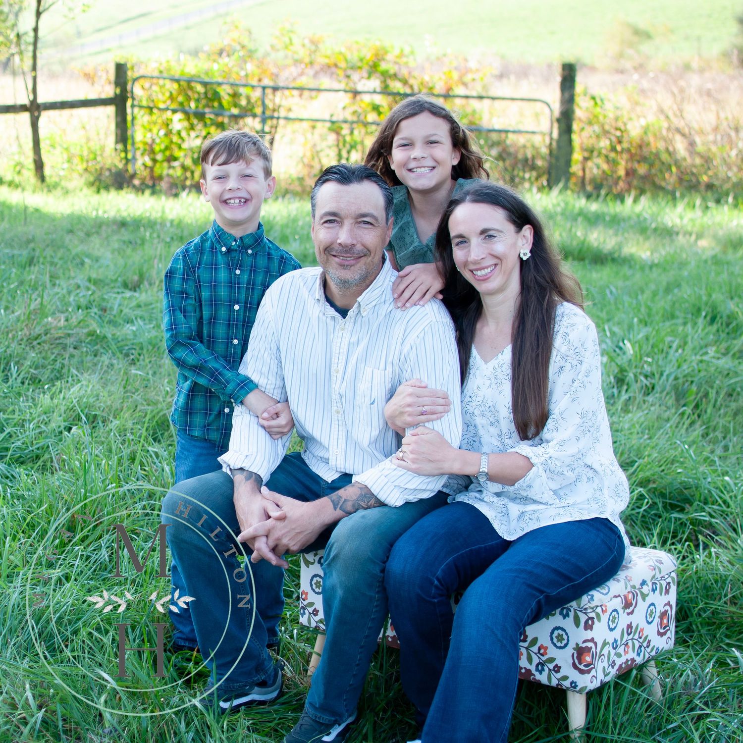 family fall photo field